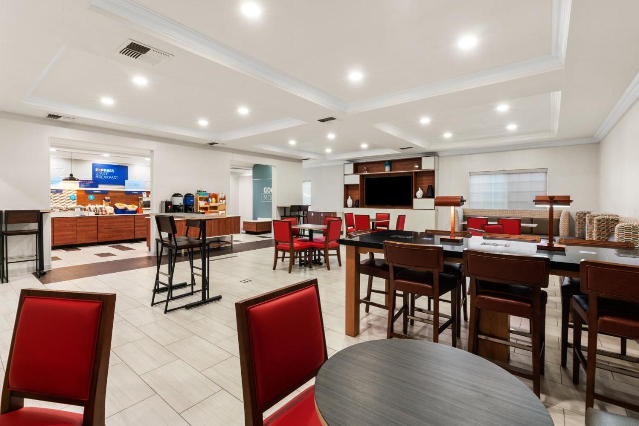 Holiday Inn Express & Suites Klamath Falls Central By Ihg Dış mekan fotoğraf