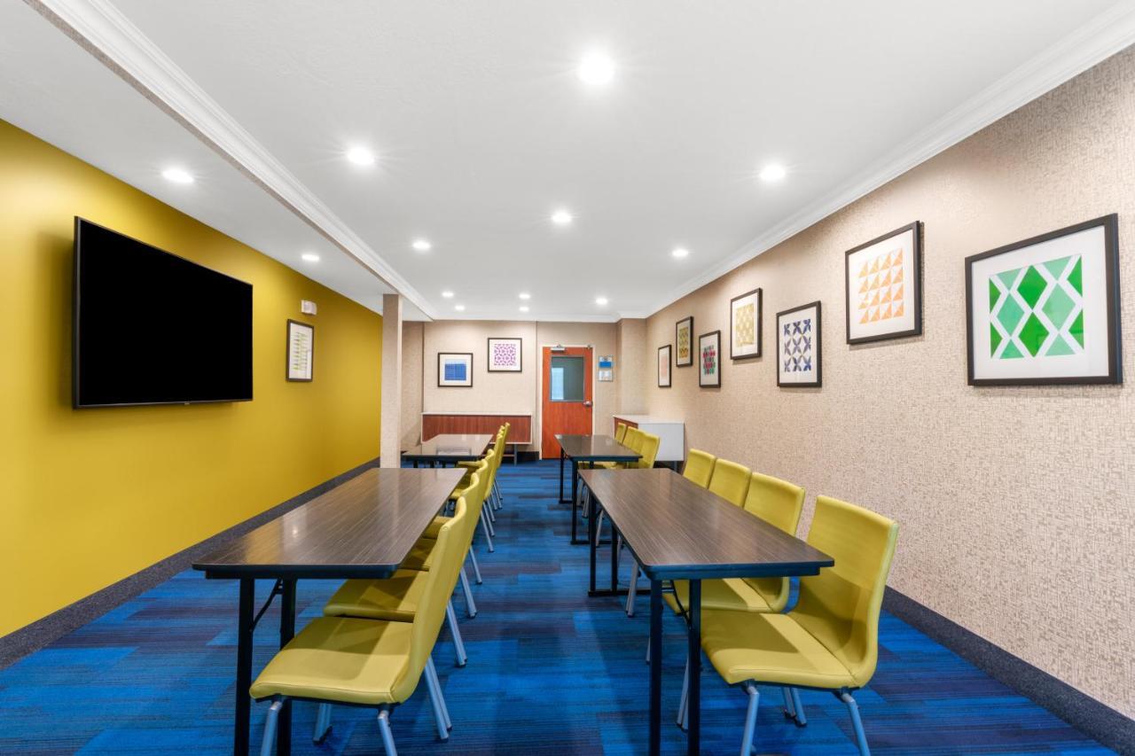 Holiday Inn Express & Suites Klamath Falls Central By Ihg Dış mekan fotoğraf