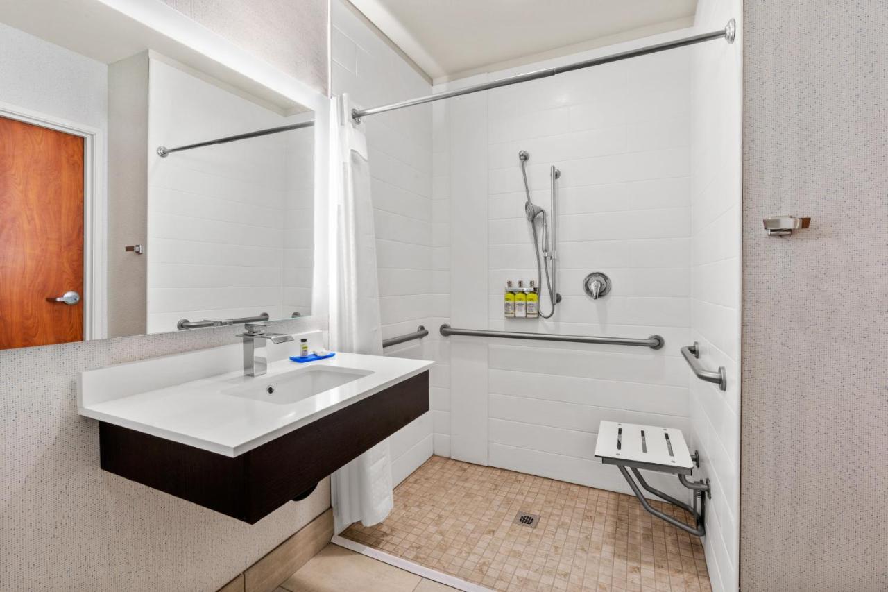 Holiday Inn Express & Suites Klamath Falls Central By Ihg Dış mekan fotoğraf
