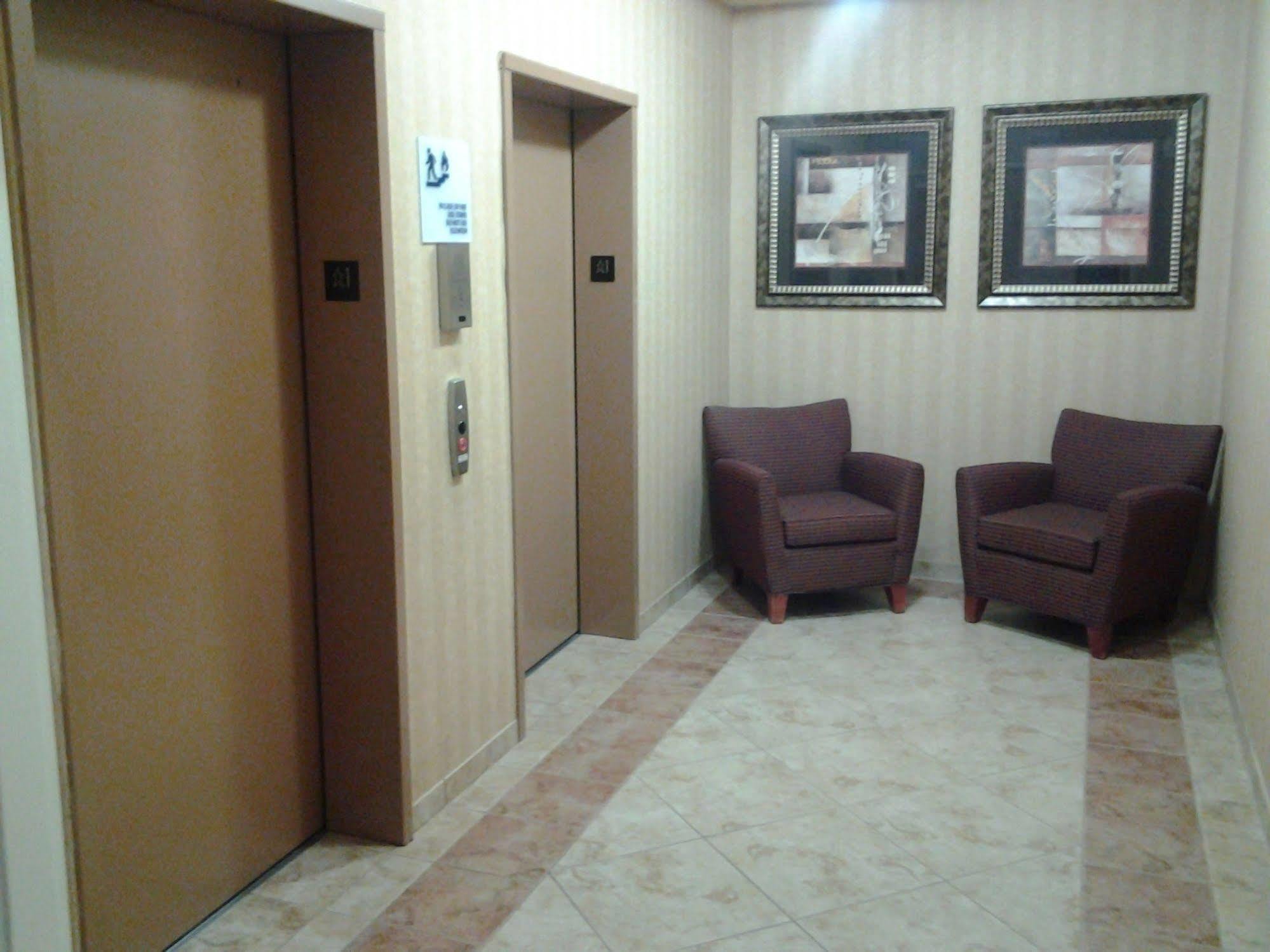Holiday Inn Express & Suites Klamath Falls Central By Ihg Dış mekan fotoğraf