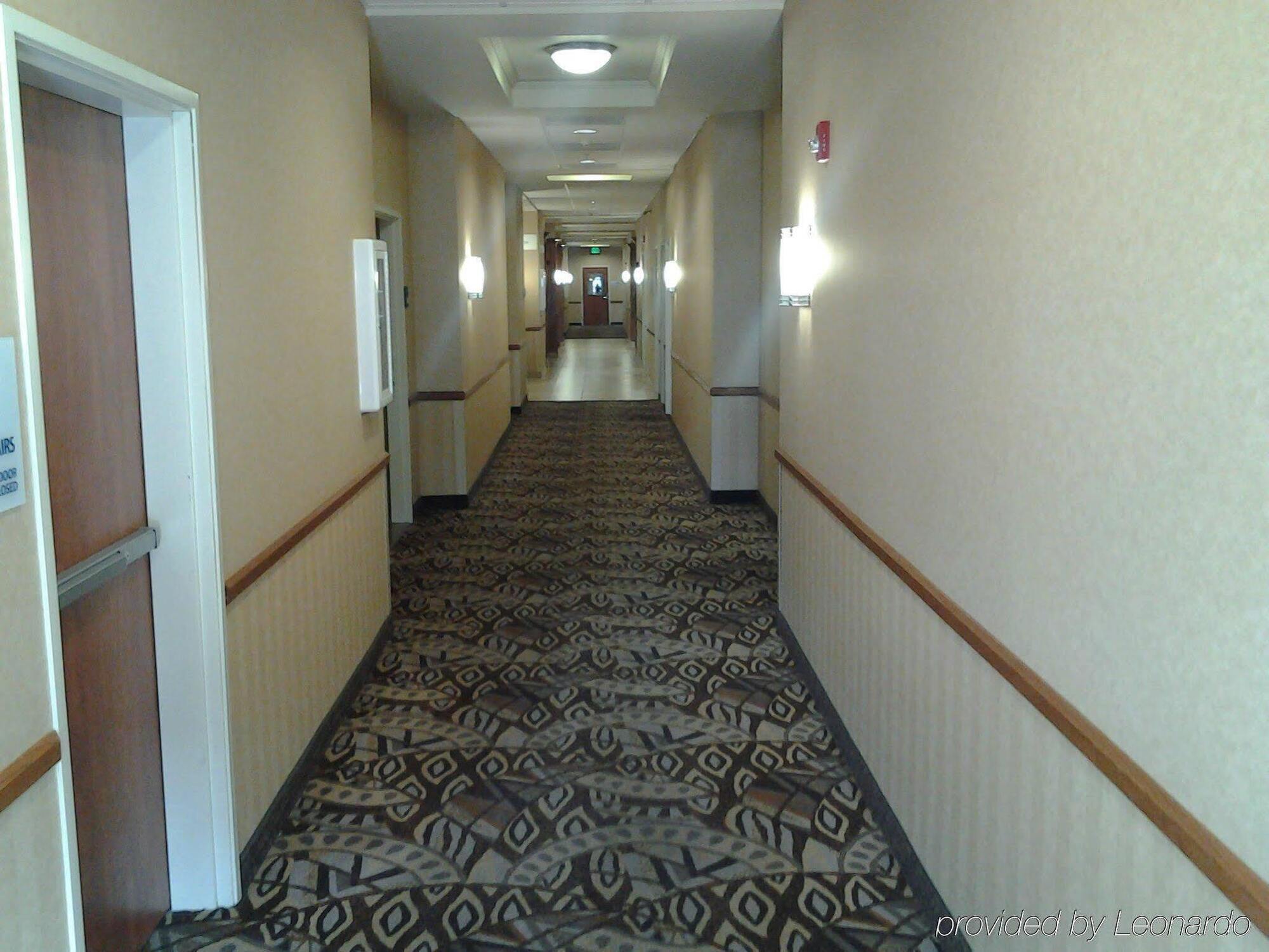 Holiday Inn Express & Suites Klamath Falls Central By Ihg Dış mekan fotoğraf