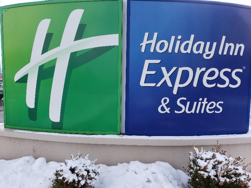 Holiday Inn Express & Suites Klamath Falls Central By Ihg Dış mekan fotoğraf